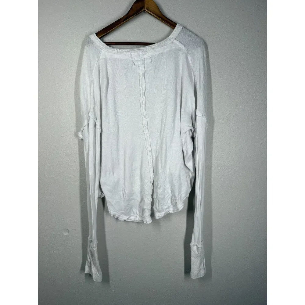 Free People Womens White Waffle Knit Thermal Sz M Oversized Boxy Dolman Basic